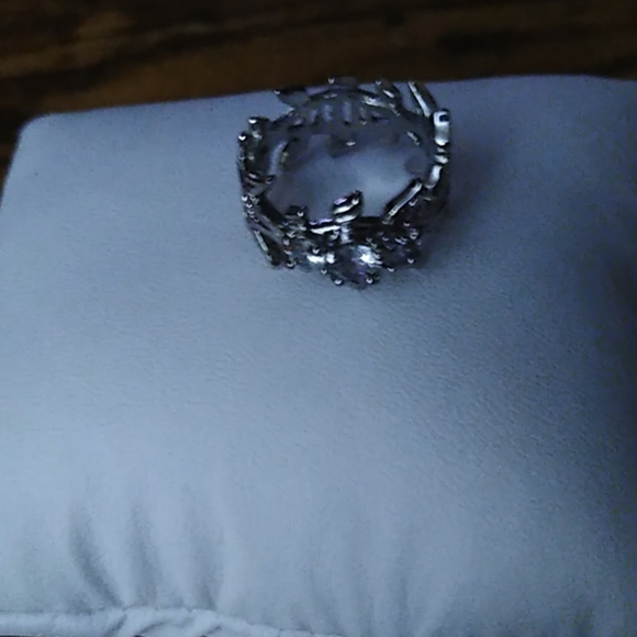 Ring - Picture 4 of 4